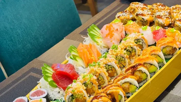 Salmon and Maki - Japanese restaurant in Colombo.